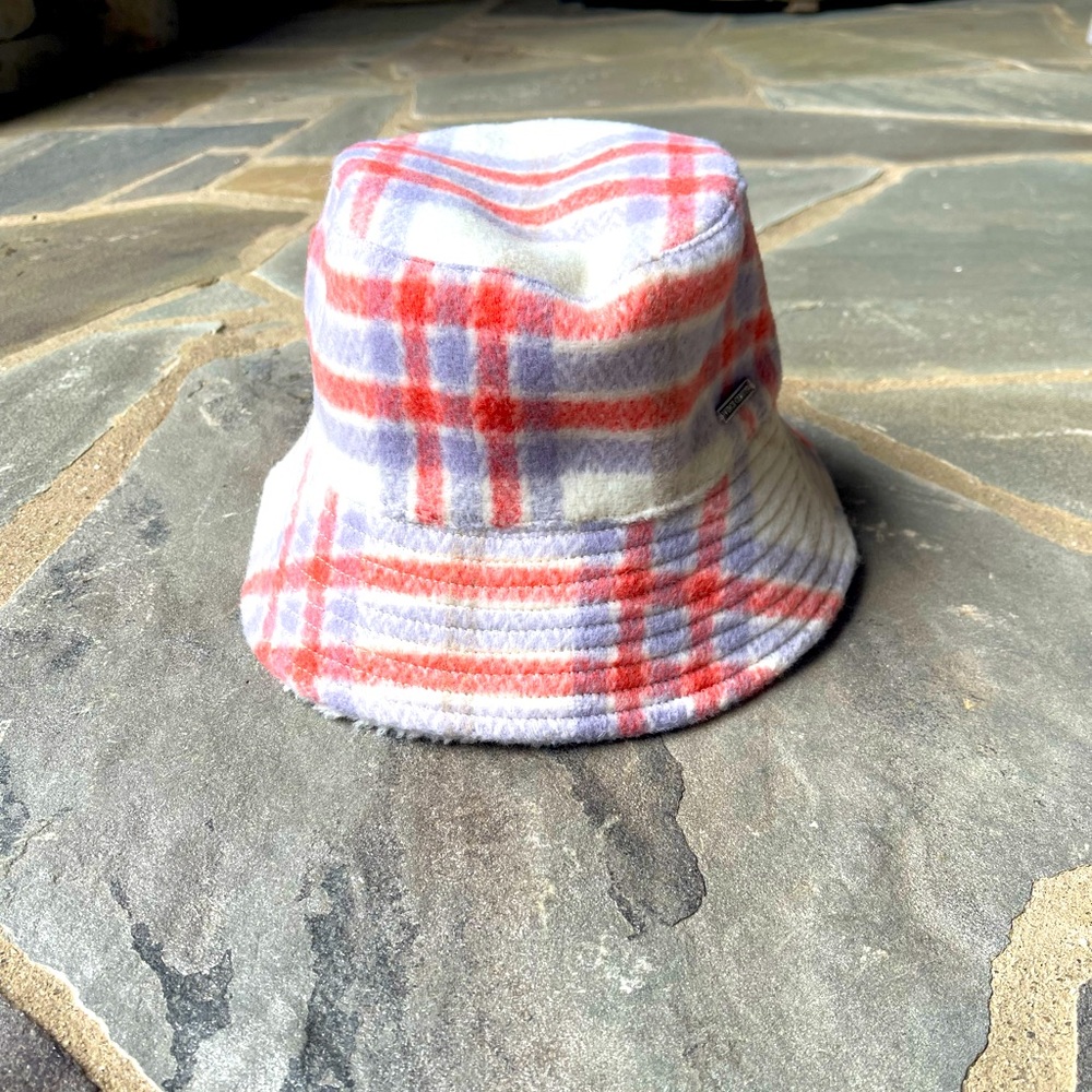 Reversible Plaid Bucket Hat
VINCE CAMUTO